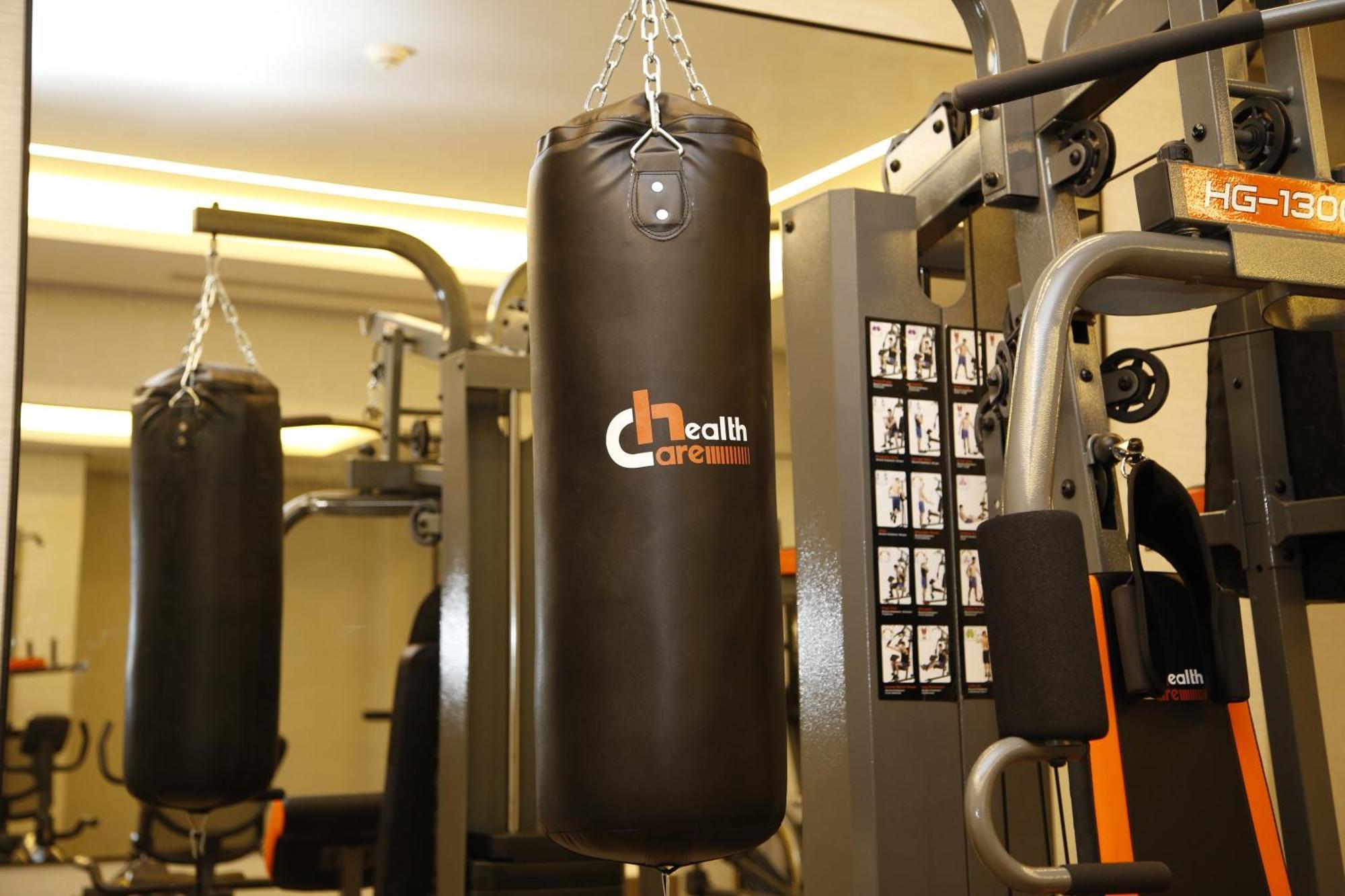 Отель Maden Alrawda Медина Экстерьер фото Heavy bag